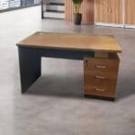 Office Desk (F28)